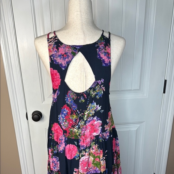 Catch Me Floral V-Neck Dress Sz L - Picture 5 of 12